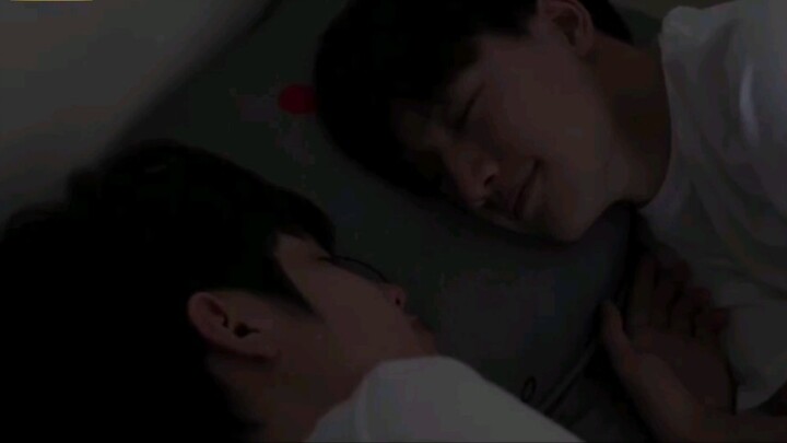 You little boys have to have a ceremony to sleep, as expected of your "Friday Academy"