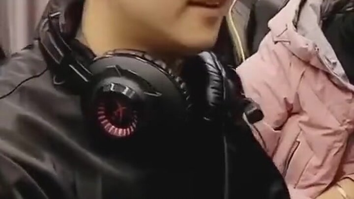 صاحب مقهى الإنترنت: رائع جدًا!