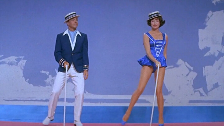 ขาของเธอยาวถึง 2.8 เมตร! เหมือนกับขาของบาร์บี้เป๊ะ! สัดส่วนของเธอเหนือชั้นมาก!