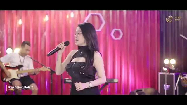 ARLIDA PUTRI FT DIKE SABRINA - IKAN DALAM