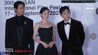 RYU KYUNG SOO cùng các diễn viên GO KYUNG PYO và WI JI WON tại BIFF 2025