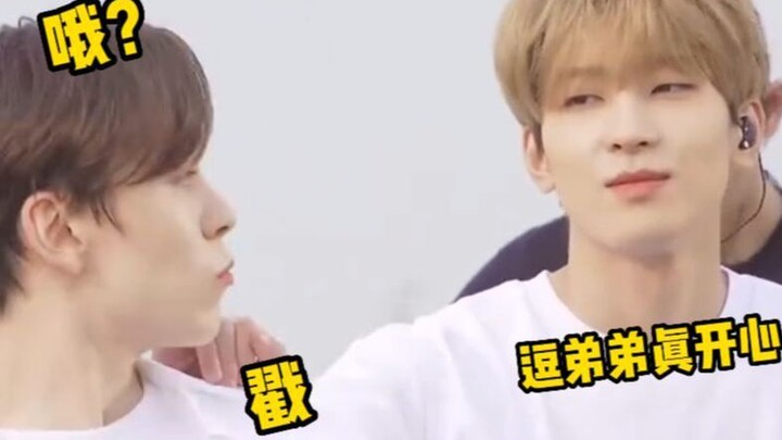 Wonwoo and Xiaobo’s interdimensional brotherly dynamic is truly quirky and adorable~