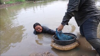 น้ำแห้งที่ฝายน้ำล้น น้องวารินทร์บ่พลาดหมานๆๆกันเช่นเดิม