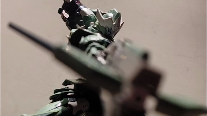 I don't have the skills to transform it, so I can only take a simple photo.
