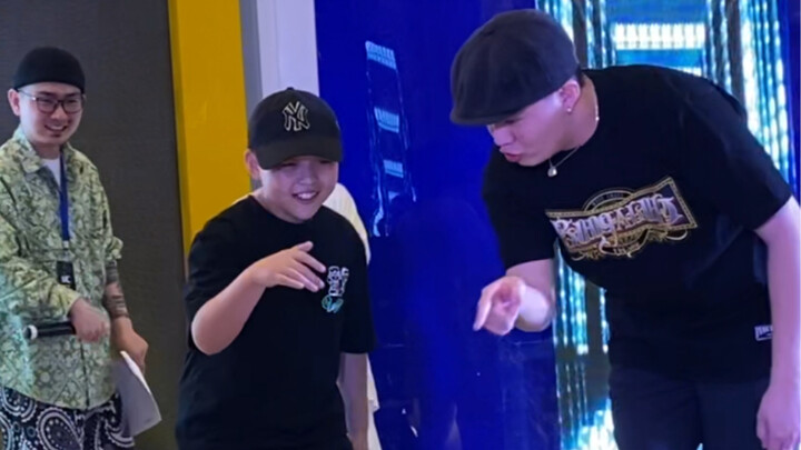 享不享受看表情