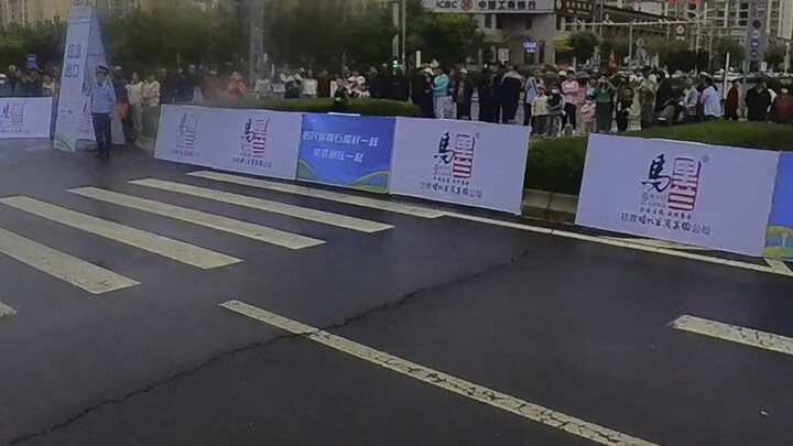 Ký sự giải bán marathon Tân khu Lạn Châu