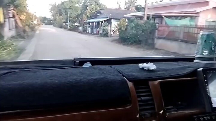 ขับรถแอ่ว