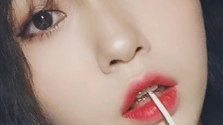 Diri saya beberapa tahun lalu adalah kondisi yang terasa asing bahkan bagi saya sendiri...