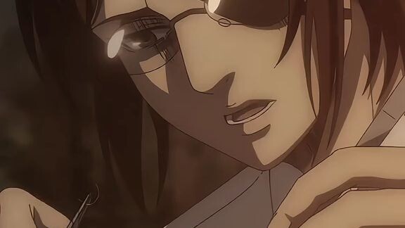 ATTACK ON TITAN ( HANGE LEVI)