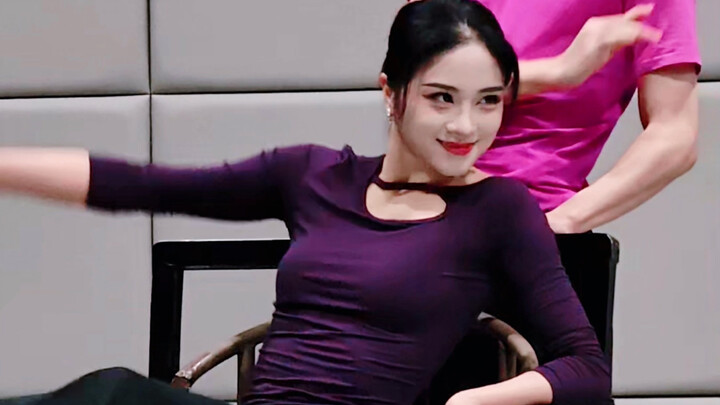 Elegan tapi tak menggoda, hati terasa terbakar❗️Terpesona habis sama kecantikan biola Yao Liu Fangzh
