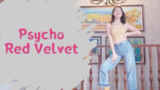 The young lady danced the popular Korean dance Psycho-Red Velvet
