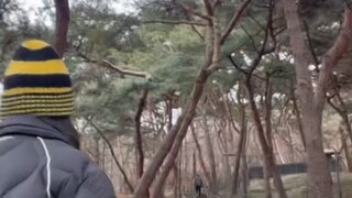 230203 سيفينتين شو مينغ هاو THE8 يوثق لحظات السعادة أثناء تسلق العائلة للجبل # خطة الحصان الأسود، ال