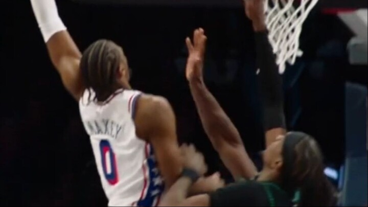 Tyrese Maxey POSTERIZED Edwards🔥