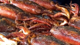 ต้มน้ำมัน! ปลาหมึกแผ่นเหล็กเยอะขนาดนี้