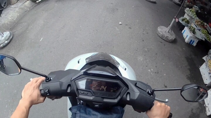 BÍ QUYẾT CHẠY XE CÔN TAY VÀO CHỢ – KHÔNG LO TẮT MÁY, KHÔNG MỎI TAY CÔN! 🏍️🛒