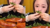 Ăn thịt heo quay cả tảng |ăn mukbang|