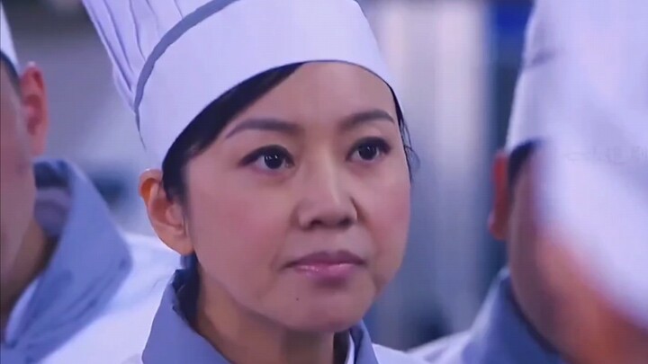 ลูกค้าจอมแสบสั่งอาหารมาหนึ่งเมนู หรือว่าเชฟโรงแรมห้าดาวจะทำได้ไหม? ท้ายที่สุดกลับถูกพี่สาวคนล้างผักจ