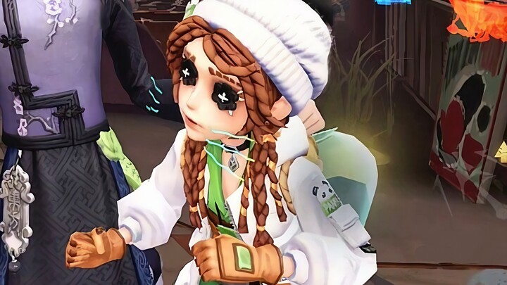 The cute me keeps waving in front of the screen