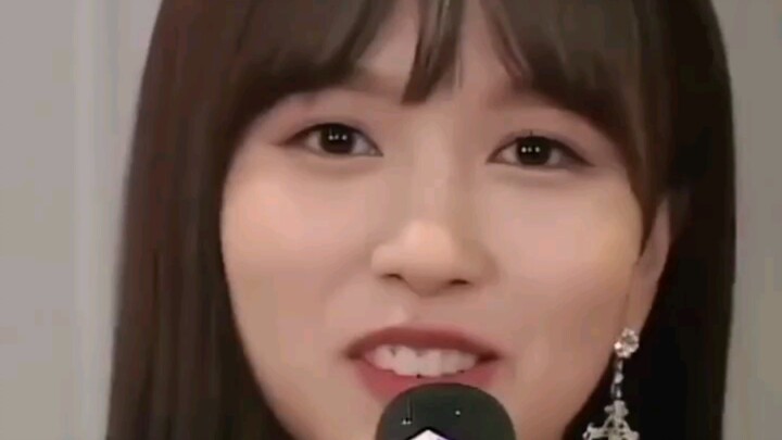 [TWICE] Self-Introduction 2018 Version (I’ve been diligently digging up old stuff again today)