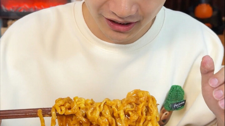 Giảm cân chính là kiềm chế cái miệng và bước chân ra ngoài.