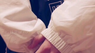 How perfectly Byun Baekhyun fits in when he wears Lay's clothes and dances Dreamland with Minseok an