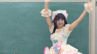 [Fat Fish] In the middle of class, he suddenly started dancing like a god?