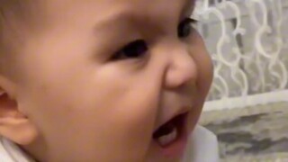 Bố ơi, con cứ cảm thấy có gì đó không ổn