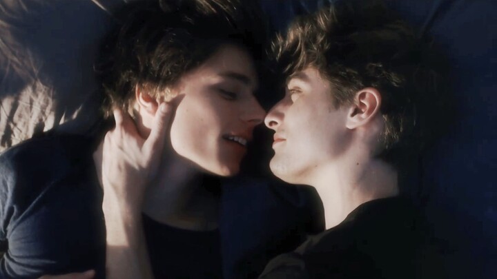 “แวบเดียวเหมือนสายฟ้าฟาด มองตาเดียวก็รักไปทั้งชาติ” ฝรั่งเศสเธอช่างถ่ายฉากพบรักแรกพบได้หลงใหลสุดๆ เล