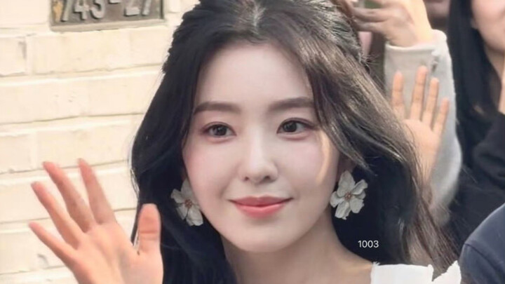 อายุ 35 ปีที่งดงามดั่งดอกไม้และประหนึ่งหยก