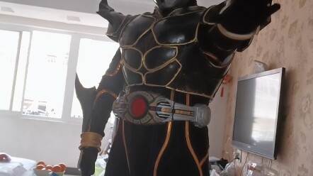 The full price is 1750 and the ultimate Kuuga leather case is available