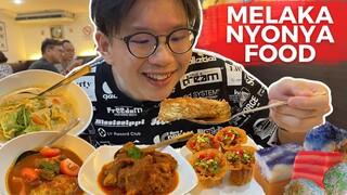 🇲🇾 FAMOUS NYONYA KUIH & NYONYA CUISINE Recommended by Locals!