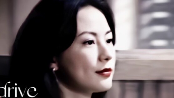 "Kudengar adikku berada di puncak rantai makanan" [Hidangan terhangat di kalangan lesbian, penuh aur