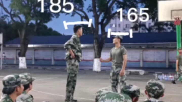 Trải nghiệm khi một mình đấu tay đôi thắng sĩ quan huấn luyện ngày khai giảng là như thế nào?