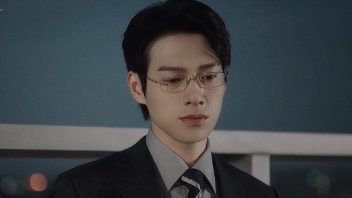 I absolutely love this rooftop scene! A passionate yet restrained emotion, a sigh of letting go—this