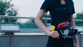 Dangerous Rabbit Tank! Cheongsam + Masked Rider Belt