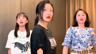 不愧是真夫妻连跳舞都一样