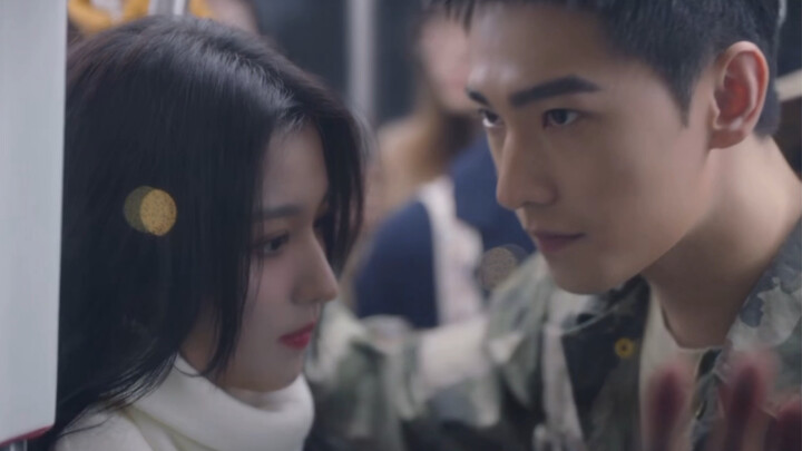 عندما أريد أن أتعلم من سونغ يان كيف يمسك باب المترو