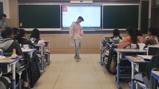 Anak SMA menari lagu "ELEVEN" secara online di hari tahun baru hahahahahahaha