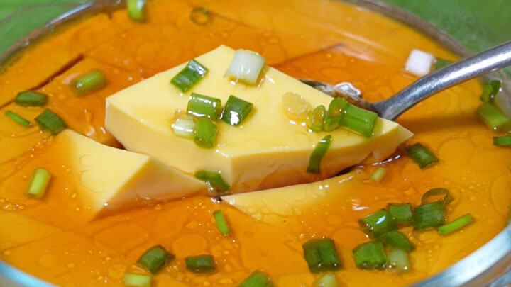 Buat yang selalu gagal bikin telur kukus, wajib coba pakai panci presto! Hasilnya super lembut dan m