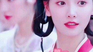 你喜欢哪个小姐姐吖？