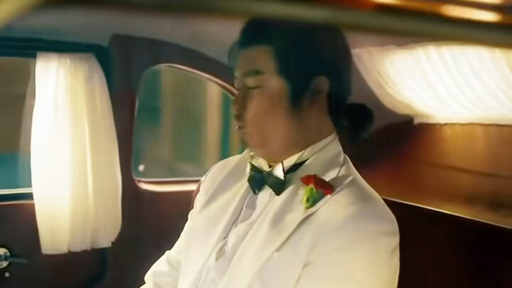 นี่แหละคือยอดนักแสดงรุ่นเก๋า แม้อยู่ในแก๊งมาเฟียตัวจริงก็ยังถ่ายทอดบทบาทของนักฆ่าตัวจริงอย่างคาร์ลได