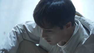 How can he be ugly? Isn't he young and has acting skills? He has been so handsome for so many years.