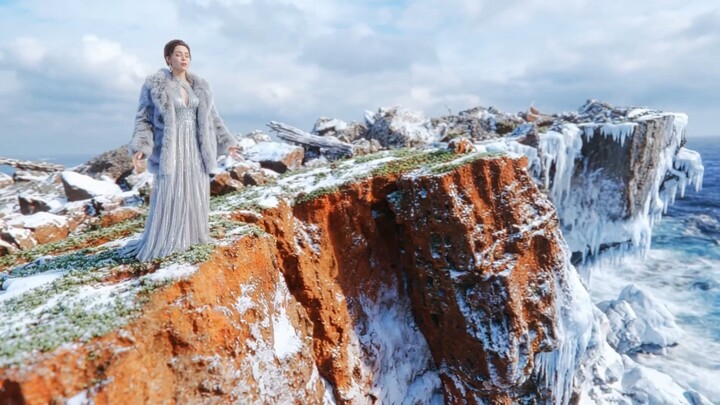 OZworld feat. Emi Mayers - 2222 MV