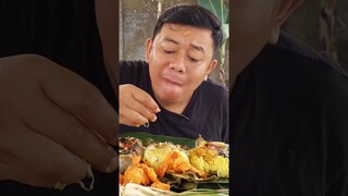 makan oseng sapi pedas