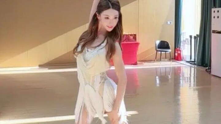 Surprisingly, I can still dance like this!