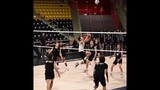 The libero makes a jump pass from outside the three-meter line!!