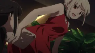 Takina accidentally kisses Chisato's back and Chisato will be taken away || Lycoris Recoil Episode 7