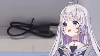 Gadis Sakura membuka hadiah penggemar dan mengira itu adalah air pod, tapi dia ditipu dan dia sangat