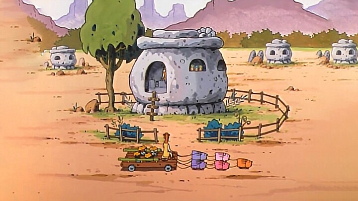 "In the Paleolithic era, Shin-chan's family actually lived in such a luxurious stone house."