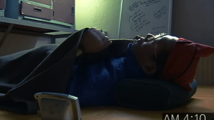 Dân mạng Hàn sôi sục: Xem hết ngày làm lính nấu ăn của D.O. chỉ trong 10 giây | D.O. EXO